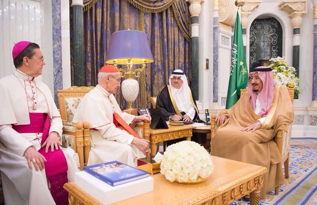 الفاتيكان ينفي أي قرار حل فتح كنائس في السعودية