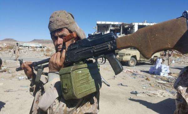 قوات الحوثي تفر من تقدم المجمع الحكومي بالملاحيظ بصعدة.. هل يواصل الجيش تقدمه