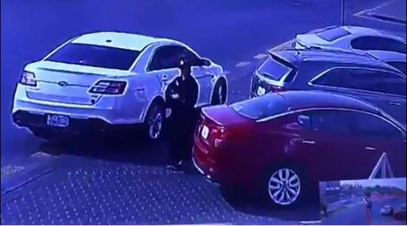 فتاة الدمام فيديو يظهر سرقة سيارة من خلال فتاة في الدمام فتاة تسرق سيارة 3