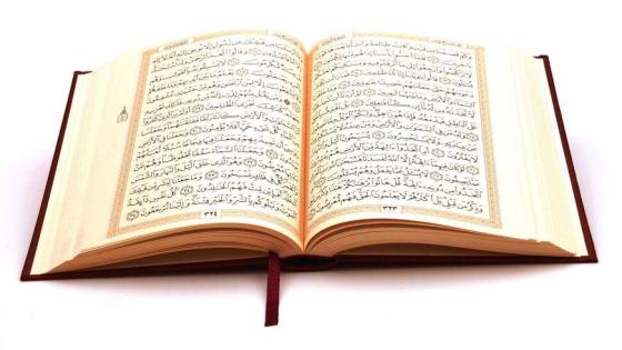 دعاء ختم القرآن في العديد من المساجد
